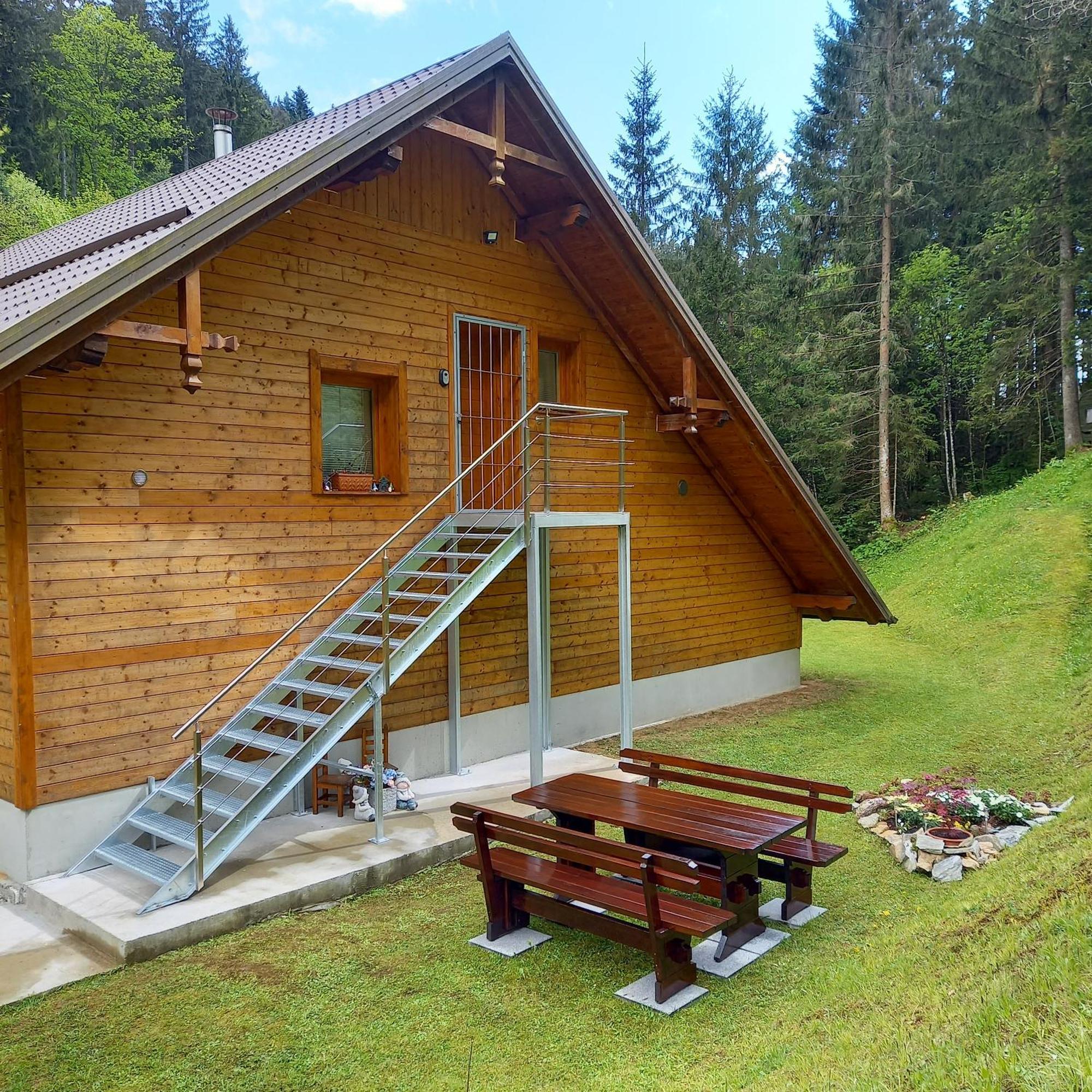 Hisa Lunna - Apartments In A Forest Paradise Vitanje Exteriör bild